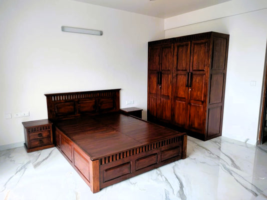 Ubyld Pinecrest Bedroom Set