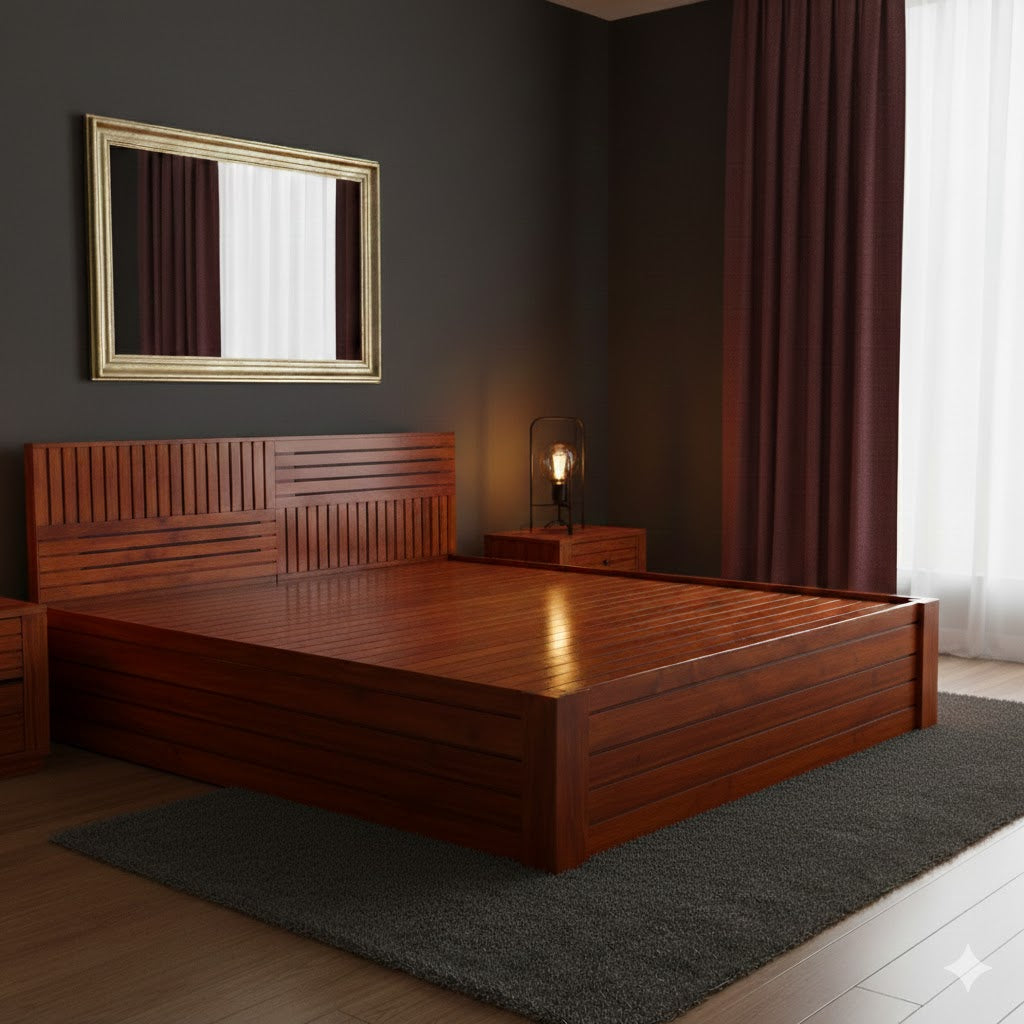 Czar Queen with four drawers
