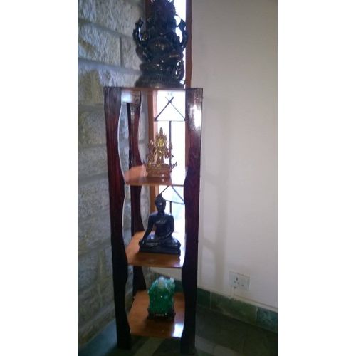 Ubyld Shlok - Ornate Corner Shelf - ubyld